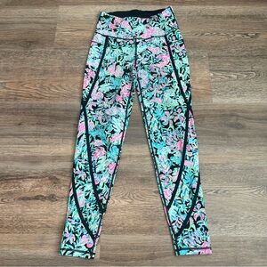 Lilly Pulitzer Luxletic High Rise Leggings Small Let’s Get Wild Print Athletic